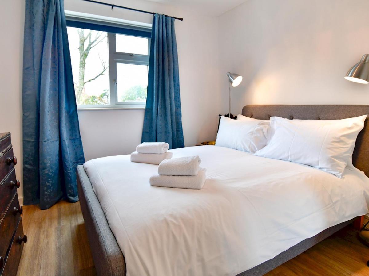 Pass The Keys Quiet Coastal Retreat Inbetween Langland & Caswell Swansea Exterior photo